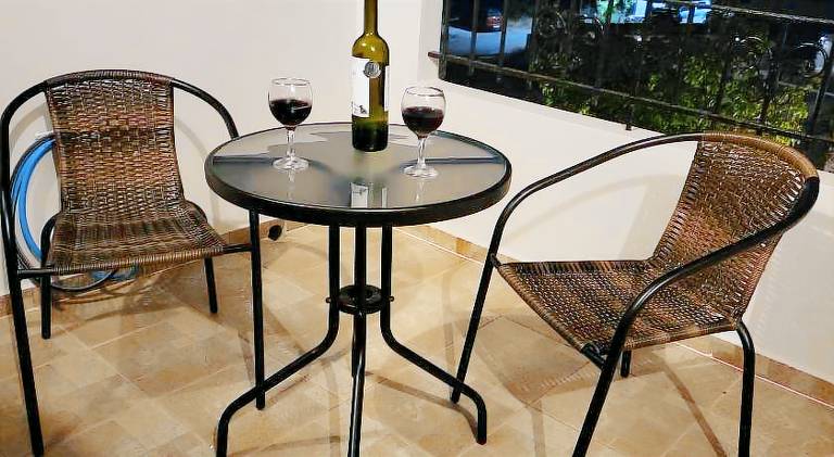Fully equipped villa with patio, garden & barbeque | Suitable for remote work | Pet-friendly — photo 5