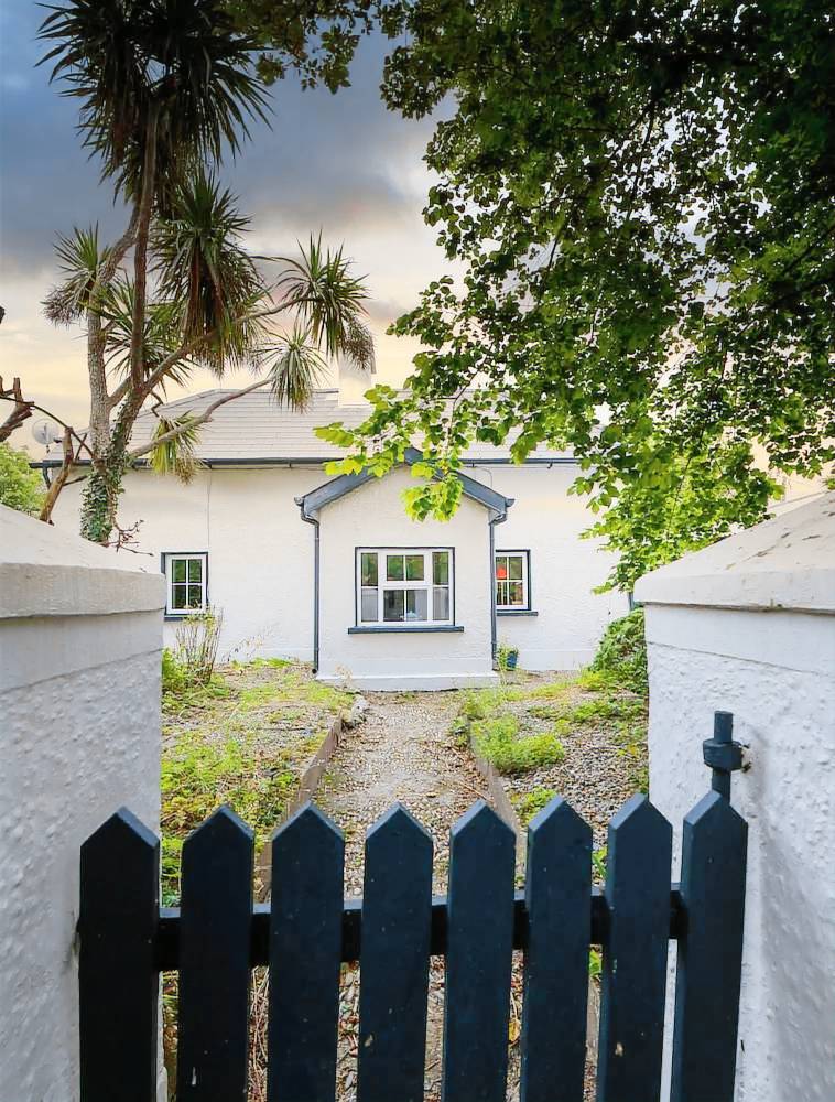 House  St. Helen's