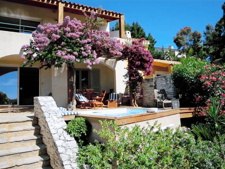 Ferienwohnung in Saint-Florent für max. 4 Personen Ferienwohnung in Saint-Florent für max. 4 Personen