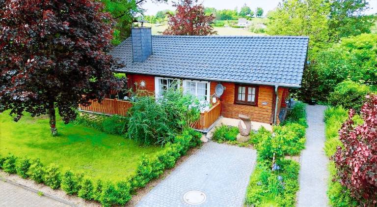 House with 3 rooms for 7 persons in Schoenecken