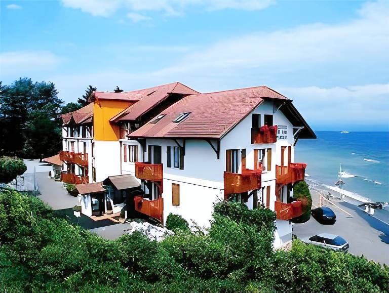 Hotel De La Plage in Thonon-les-Bains