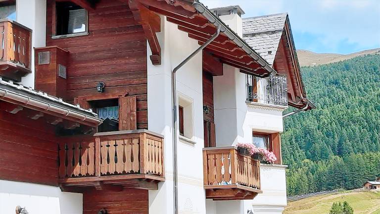 Holiday Apartment "Arcobaleno Bianco" with Mountain View, Wi-Fi & Garden — photo 4