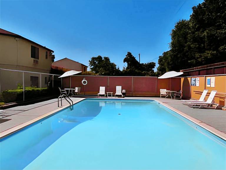 Bestway Inn — photo 3