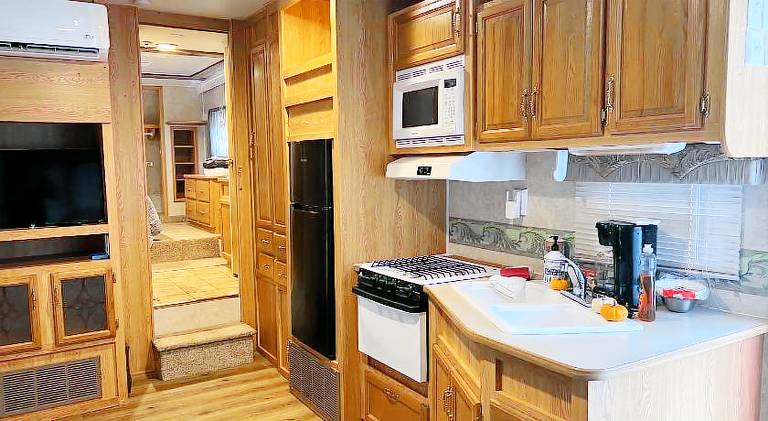 Kozy Haven Log Cabin Rentals — photo 3
