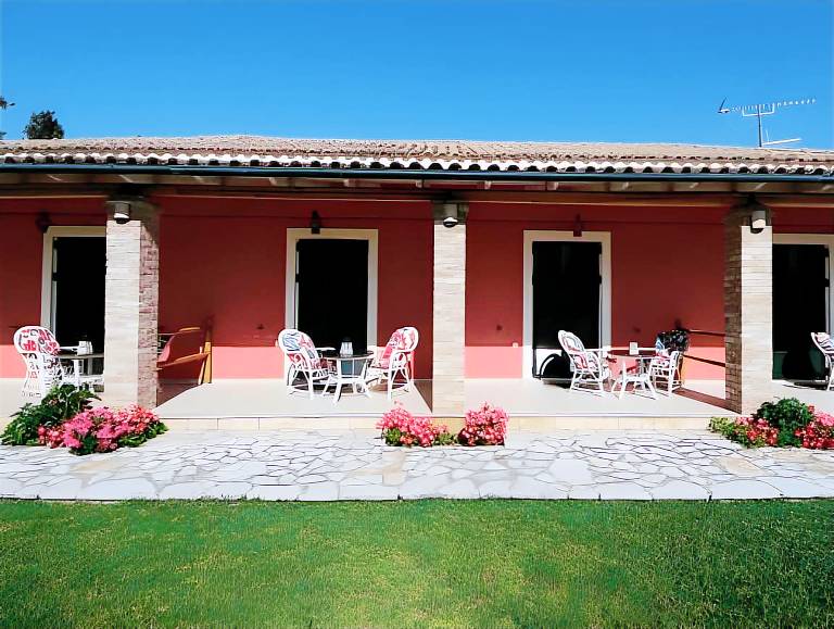 Apartment Dassia