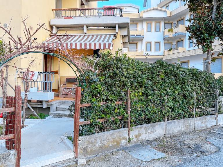 Apartament Pineto