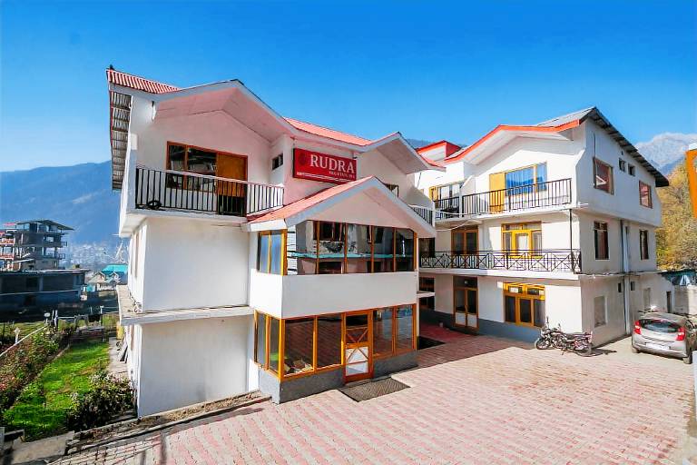 Rudra Mountain Inn in Manali