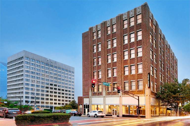 Indigo Winston-Salem Downtown By IHG — photo 4