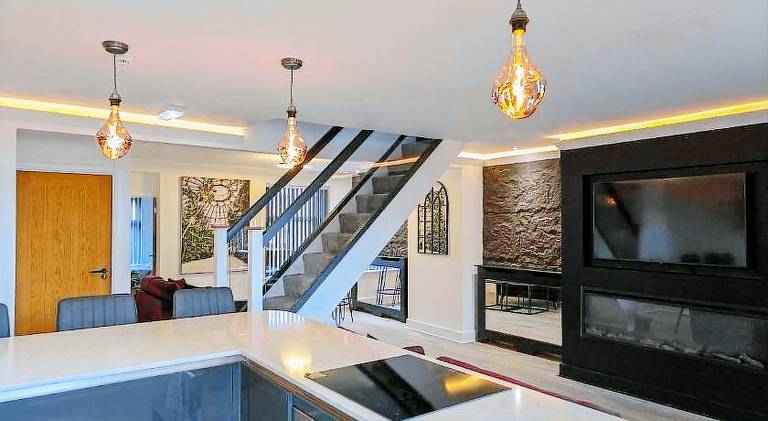 Rental apartment with 4 rooms for 12 persons — photo 4