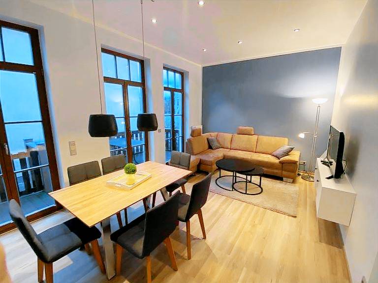 Stilvolle 78m² Ferienwohnung mit Balkon für 6 Personen, Hund&Wlan — photo 3