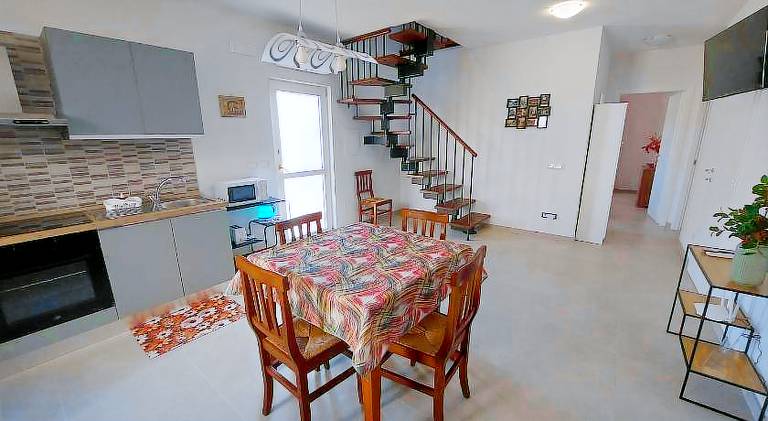 Holiday apartment with 3 rooms for 6 persons — photo 3