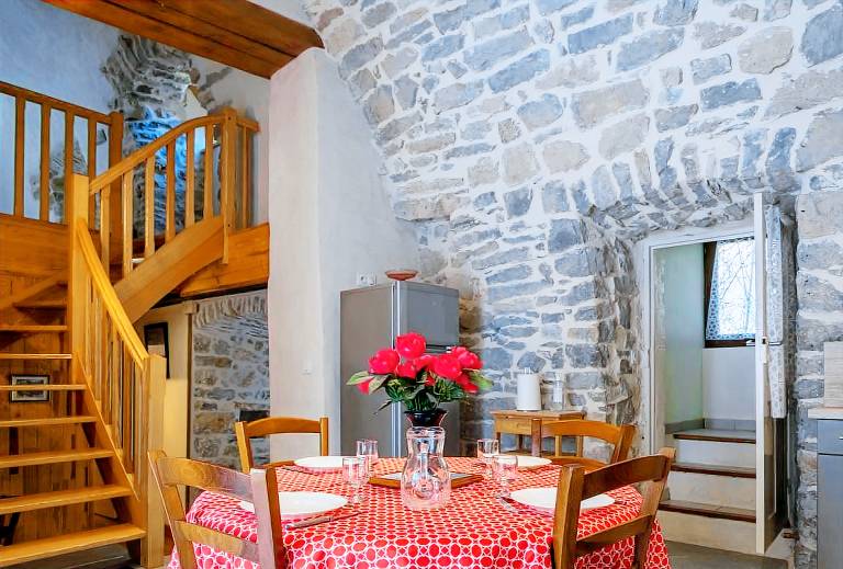 Gite with patio — photo 3