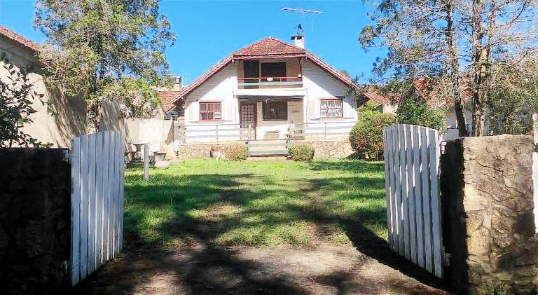 Chalet with 2 rooms for 4 persons in Monte Verde