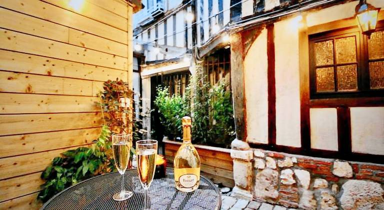 Holiday apartment with sauna & jacuzzi — photo 4
