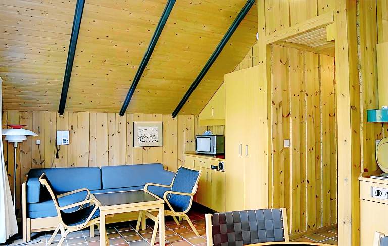Beautiful vacation home with hot tub, pool & sauna | Pet-friendly — photo 5