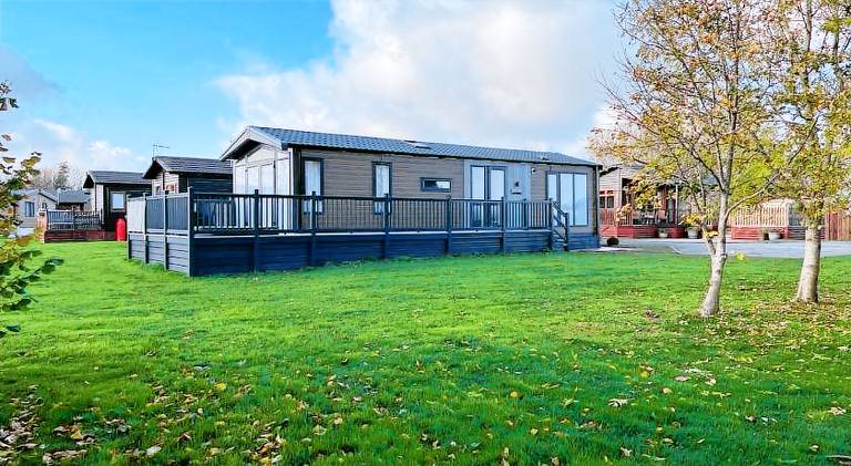 House with jacuzzi in Malton