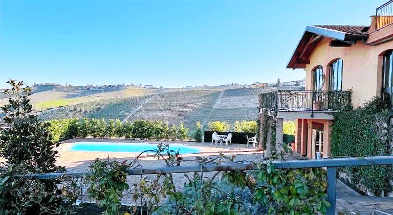 Panoramic Villa Garassino - country rooms and fine restaurant — photo 5