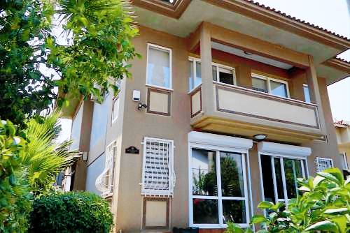 Villa  Turunç Mahallesi