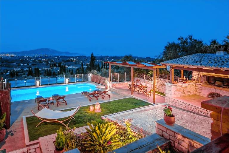 Villa  Pantokratoras