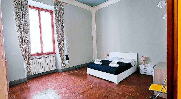 Apartment with 3 rooms for 10 persons in Prato