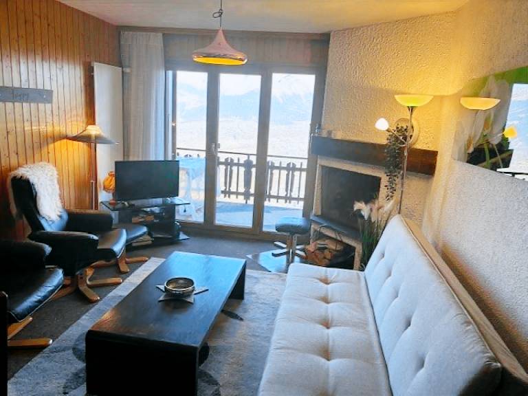 Holiday apartment with garden & patio — photo 2