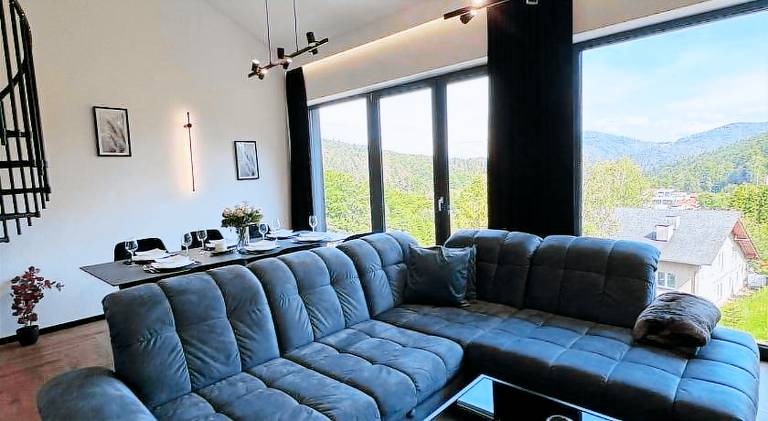 Holiday apartment with terrace, barbeque & yard | Close to the ski | Pets allowed in Szczyrk