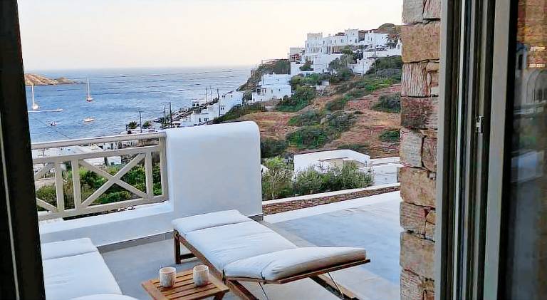 House with private pool & terrace in Ios