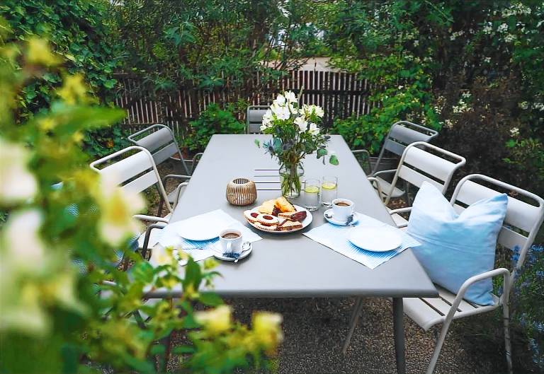 Family-oriented wonderful rental apartment with barbecue & patio | Dogs allowed — photo 2