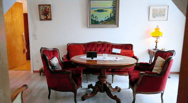 Bed & Breakfast  Biel