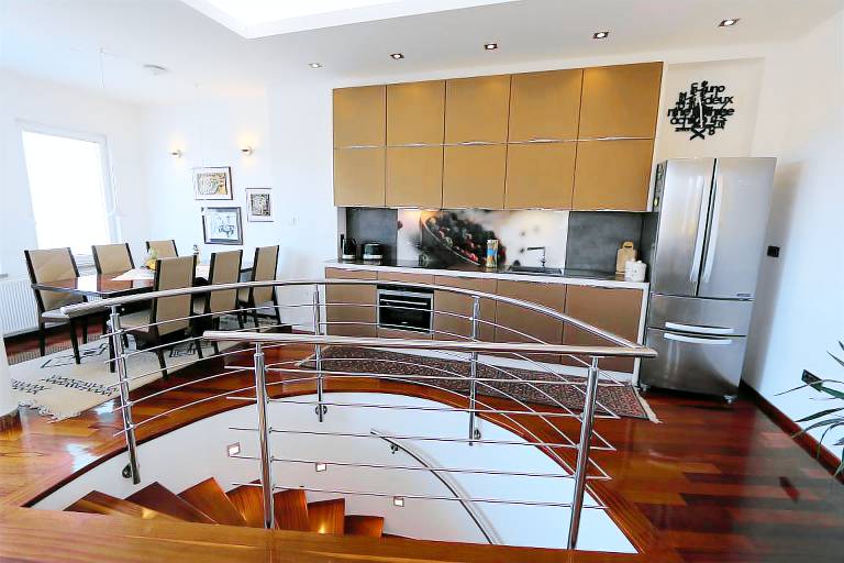 Fully equipped lovely house with garden & BBQ | Garden view | Dogs allowed — photo 2