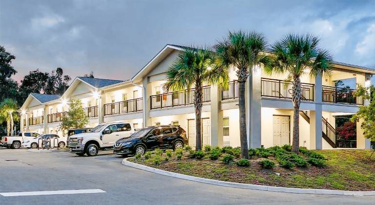 Baymont by Wyndham Ocala Suites — photo 2