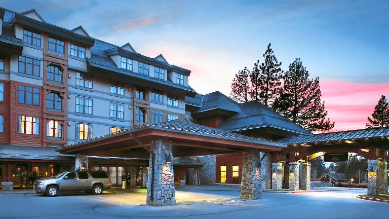 Resort Stateline