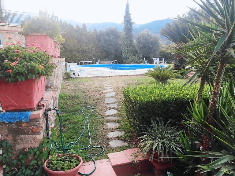Fully equipped wonderful vacation home with barbeque, pool & yard | Garden view | Suitable for remote work | Dogs allowed — photo 5