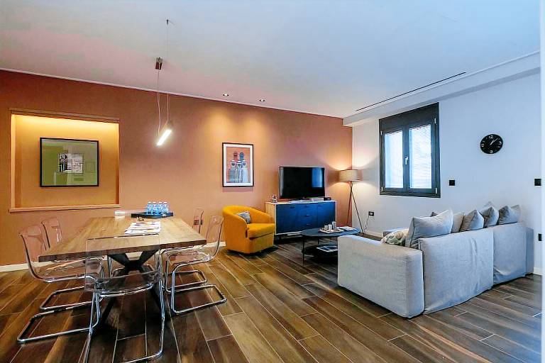 Holiday apartment with patio & barbecue in Kalamata