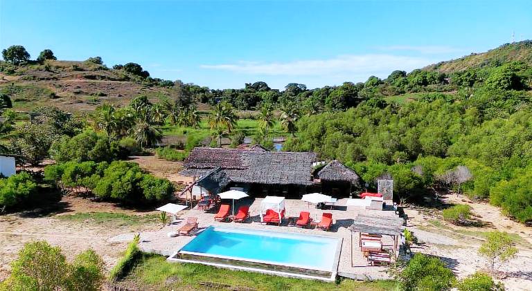 Family-oriented lodge with grill, terrace & pool | Dogs allowed — photo 4