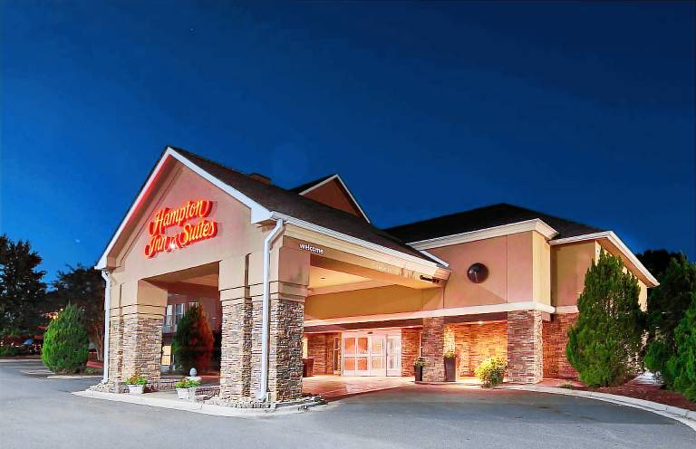 Hampton Inn & Suites Chapel Hill/Durham — photo 5