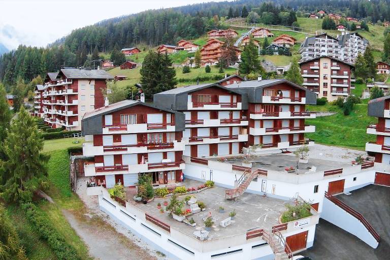 Apartment with terrace & garden | Mountain view | Next to the ski | Pet-friendly — photo 3
