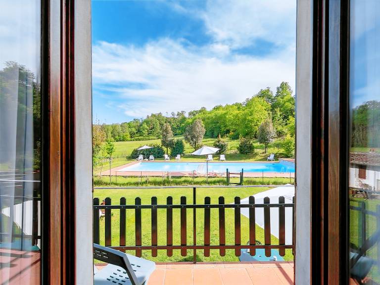 Fully equipped beautiful vacation home with garden, private pool & terrace | Pets allowed — photo 2
