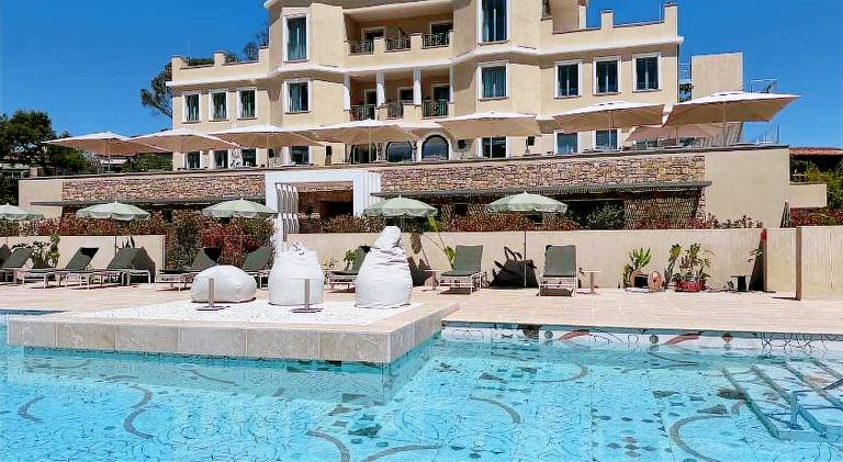 Chateau Rose Golfe de Saint Tropez-Grimaud — photo 3