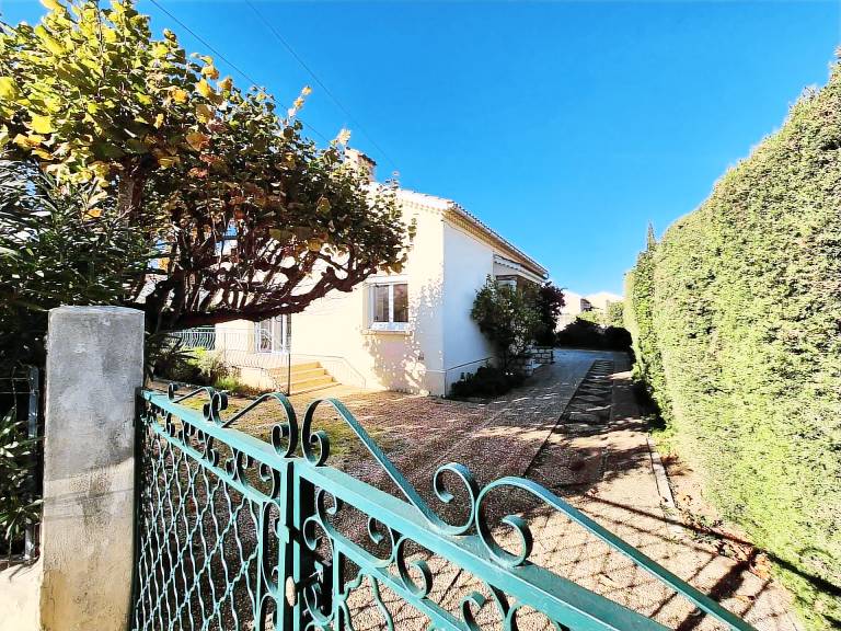 Vacation home with patio in La Seyne-sur-Mer