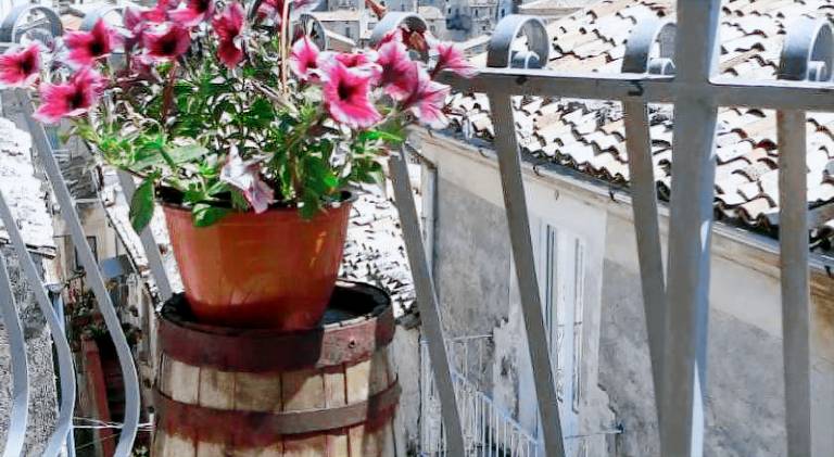 Holiday apartment with jacuzzi & pool in Cosenza
