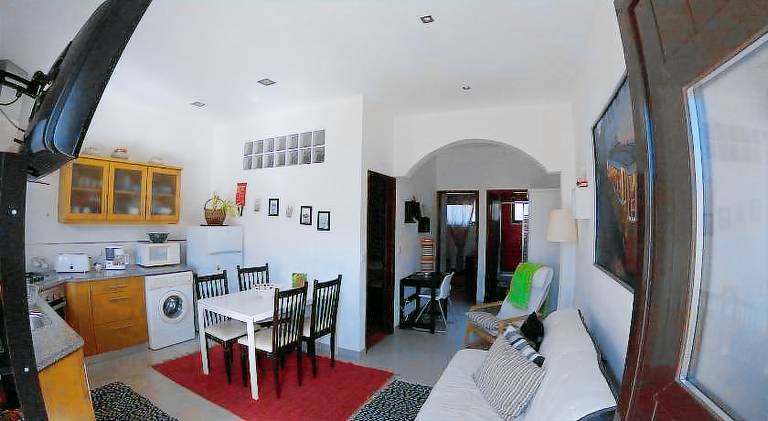House with barbeque & yard | Beach nearby | Suitable for remote work | Pets are welcome in Leiria