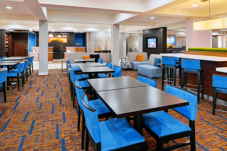 Country Inn & Suites by Radisson, Brown Deer - Milwaukee North — photo 5