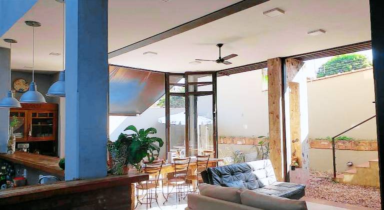 Vacation home with pool — photo 4