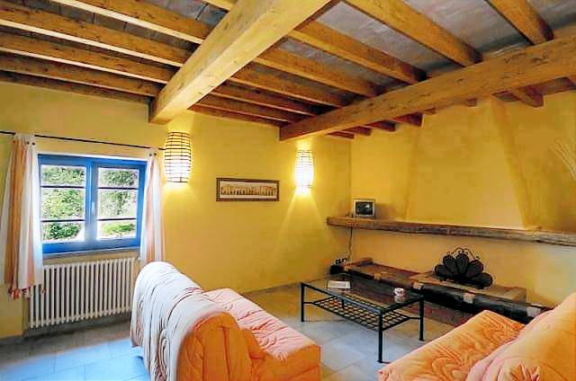 Rental apartment with grill, pool & terrace — photo 2