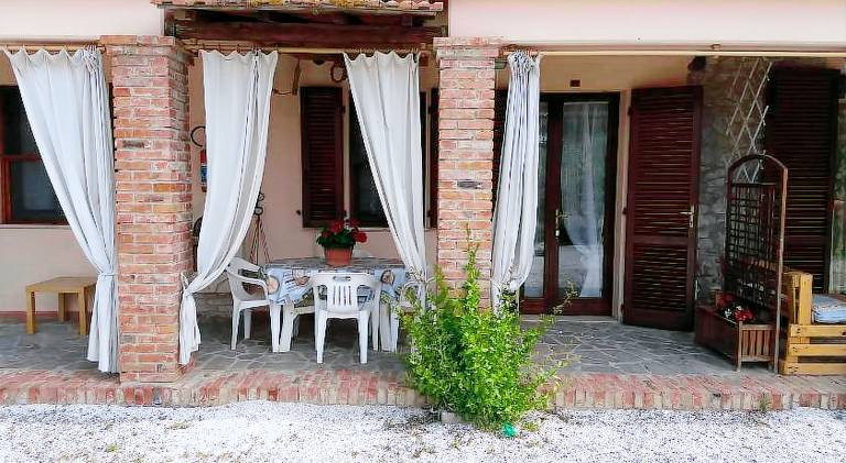 Holiday apartment with terrace — photo 4
