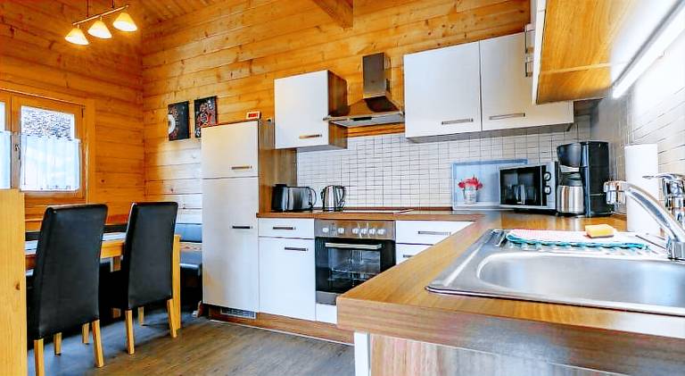 Vacation home with garden, terrace & barbeque — photo 3