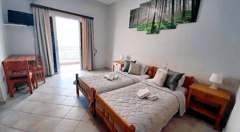 Zagas Hotel &Xi;&epsilon;&nu;&omicron;&delta;&omicron;&chi;&epsilon;&iota;&omicron; &Zeta;&alpha;&gamma;&kappa;&alpha;&sigmaf;