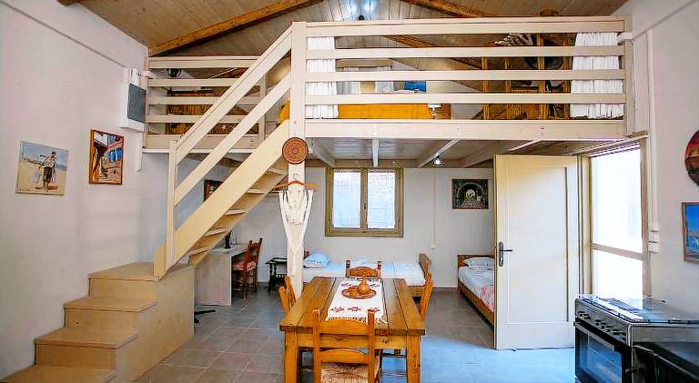 Vacation home with BBQ, terrace & yard | Good for workation — photo 3