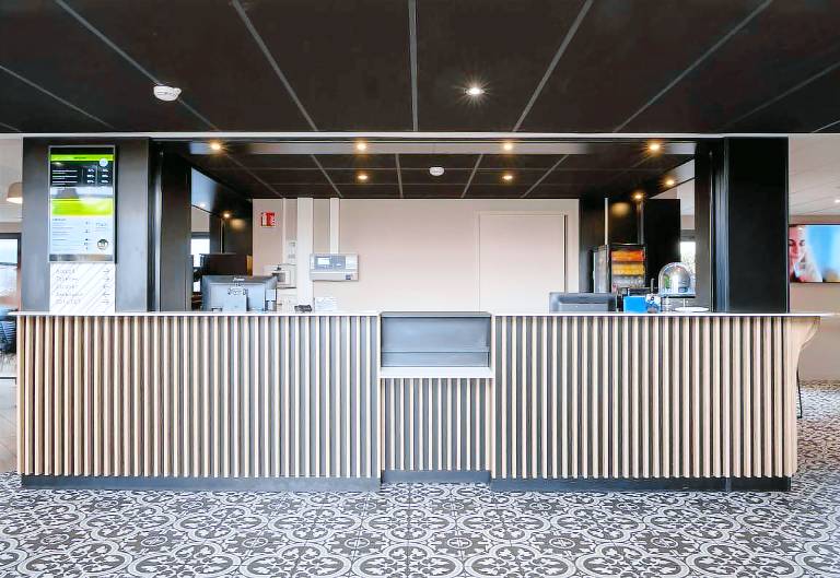 B&B HOTEL La Rochelle Centre Les Minimes — photo 4